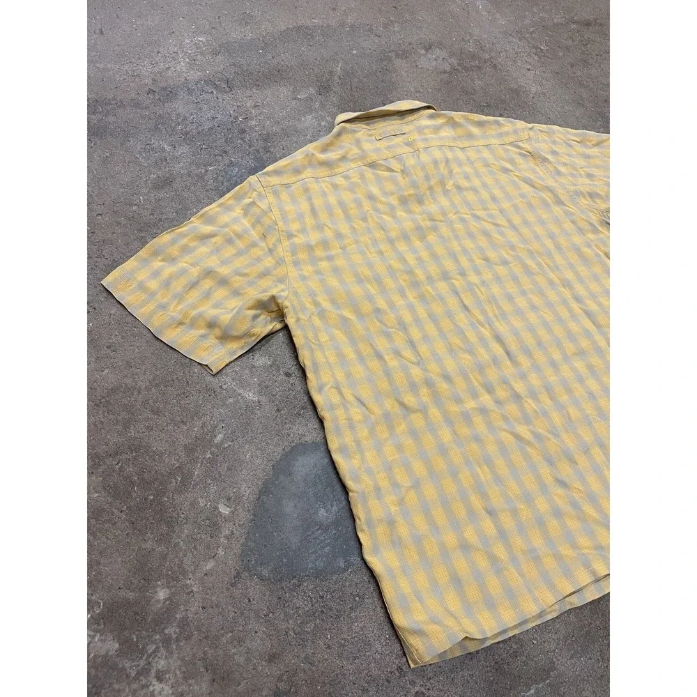 The‎ North Face Shirt Mens Medium Yellow Check Short Sleeve Button Up Hiking